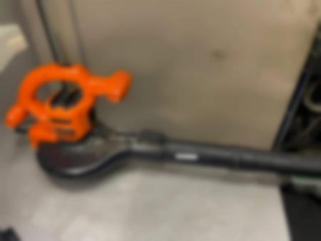 Ремонт воздуходувок Black Decker BEBLV260